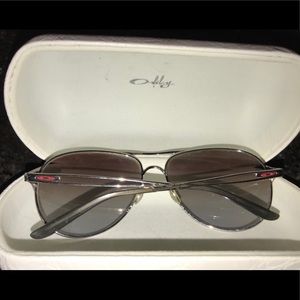 Oakley Aviators
